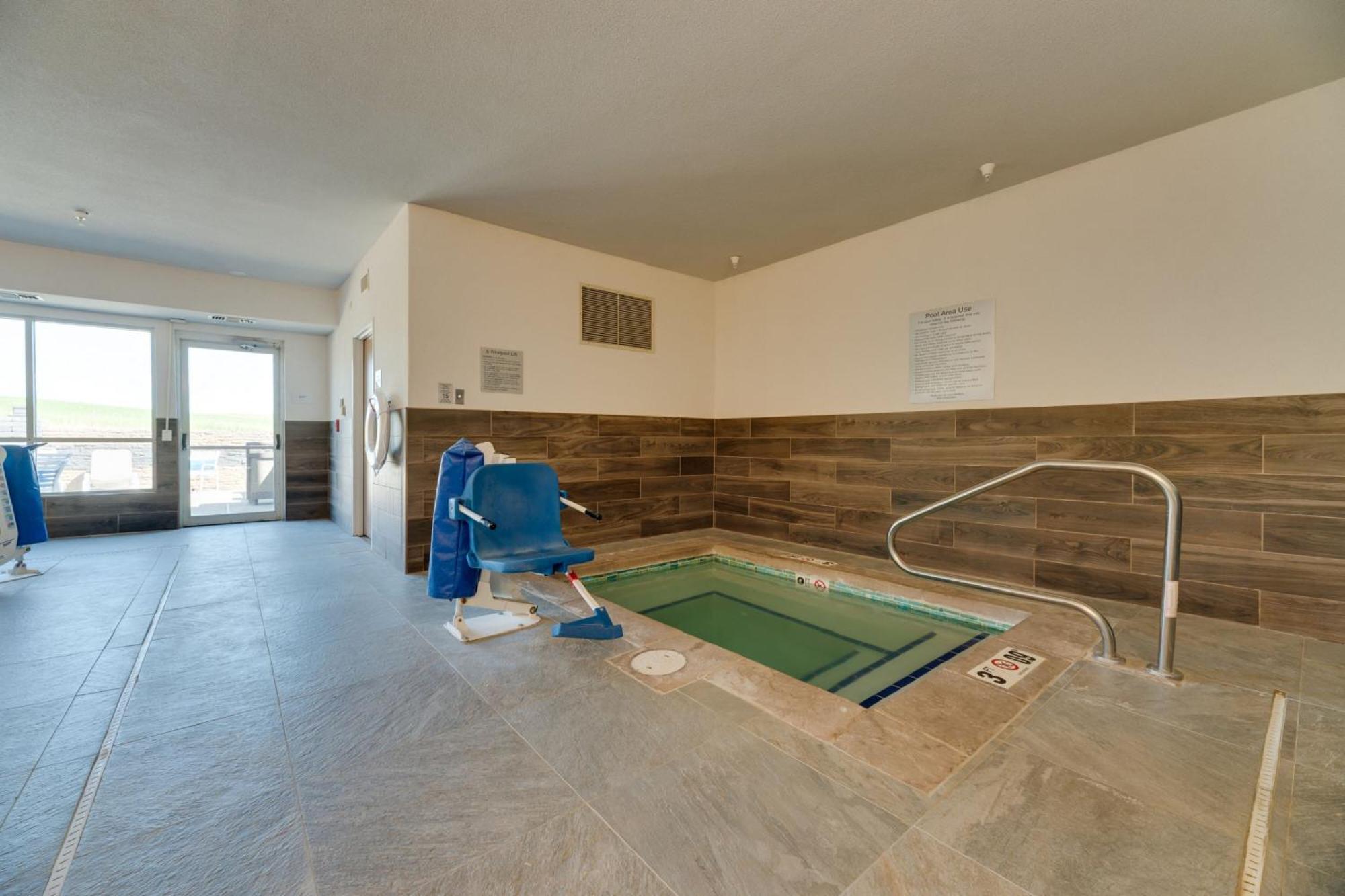 Fairfield Inn & Suites By Marriott Spearfish Exterior photo