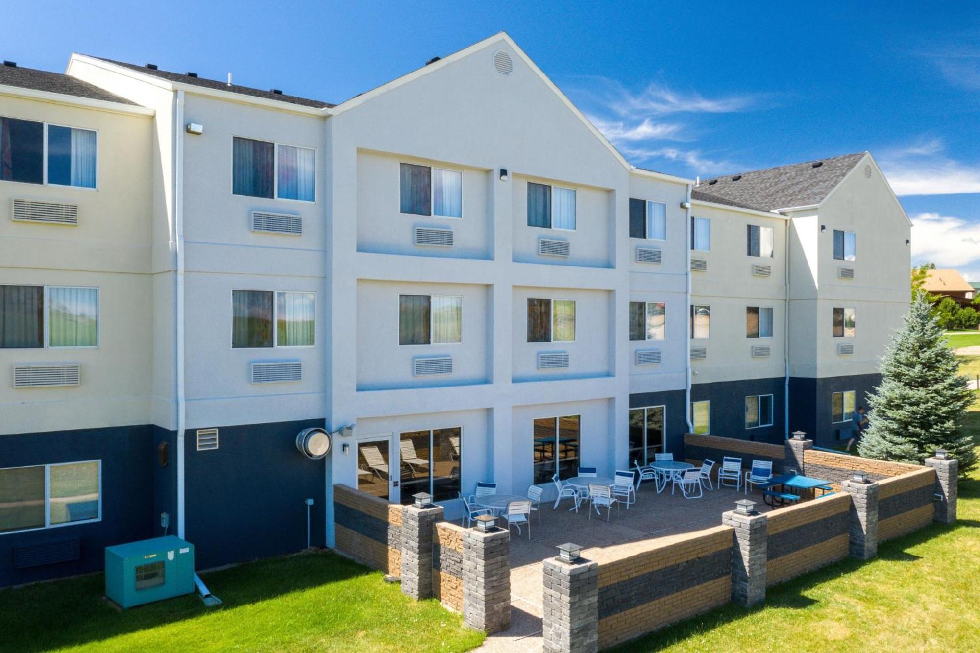 Fairfield Inn & Suites By Marriott Spearfish Exterior photo