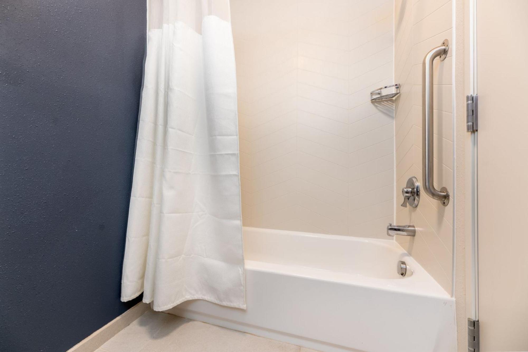 Fairfield Inn & Suites By Marriott Spearfish Exterior photo