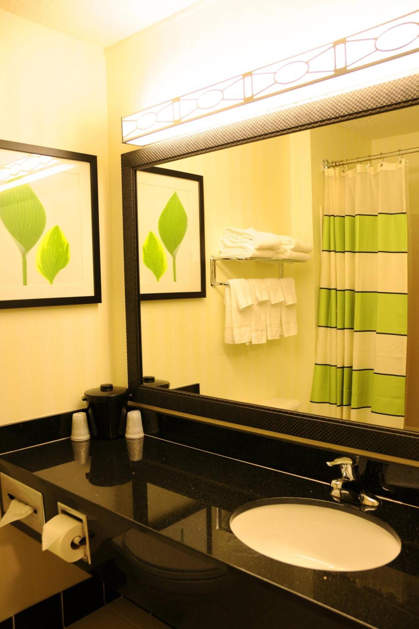 Fairfield Inn & Suites By Marriott Spearfish Exterior photo